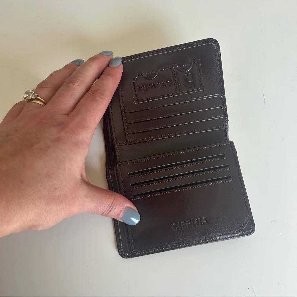 Ciephia RFID blocking genuine leather bi fold wallet brown